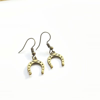 GoedeDoelen.Shop | Oorbellen Hoefijzer Brons | Hoefijzer Oorbellen | Country Oorbellen | Country Line Dance Oorbellen | Western Oorbellen | Geluk | Hoefijzer | Wellness-House