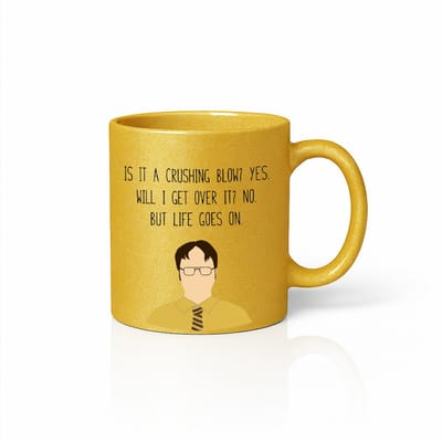 Grappige “Crushing Blow – Life Goes On” Gouden Mok – Kantoor Humor Quote met Personage Illustratie – 330 ml Keramische Koffiemok