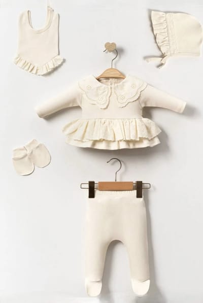 Dutchdreumes luxe babyset newborn set kraamcadeau Royal Lace beige maat 50/56 100% katoen