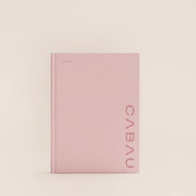 Cabau – Bloom Journal – Planner – Pink – Dagelijkse Planning & Quotes – Ongedateerde Dagplanner met Linnen Kaft – 248 Pagina's