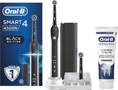 Oplaadbare elektrische tandenborstel Smart 4 met CrossAction-koppen en reisetui
