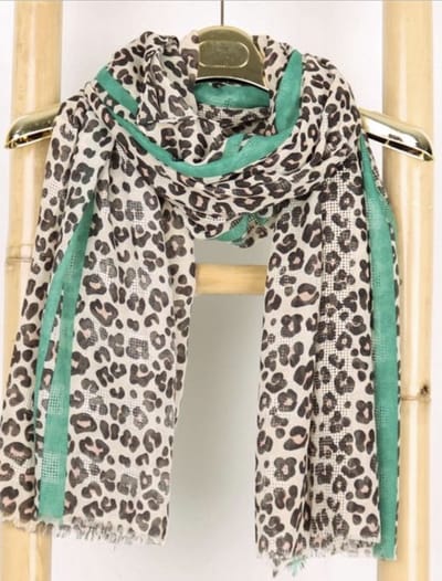 Dames lange sjaal panterprint met zwart/roze/groen