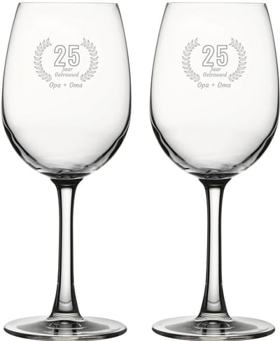 Gegraveerde set witte wijnglazen 36cl Opa + Oma 25 jaar getrouwd