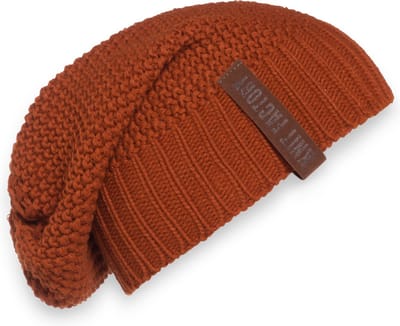 Knit Factory Coco Gebreide Muts Heren & Dames - Sloppy Beanie hat - Terra - Warme oranje Wintermuts - Unisex - One Size
