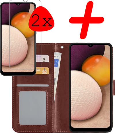 Hoesje Met 2x Screenprotector - Geschikt voor Samsung Galaxy A02s - Luxe Pasjeshouder - Bookcase Portemonee - Flip Case - Kunstleer Book Case - Flipcase Hoes - Book Cover - Walletcase - Portemonneehoes - Bruin