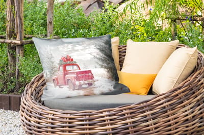 Buitenkussens - Auto - Rood - Cadeaus - Winter - Sneeuw - Kerst - 60x40 cm - Weerbestendig
