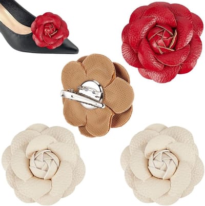 Elegante rozen bloemen schoenen versieringen en haarclips in 2 kleuren voor bruiloften en feesten
