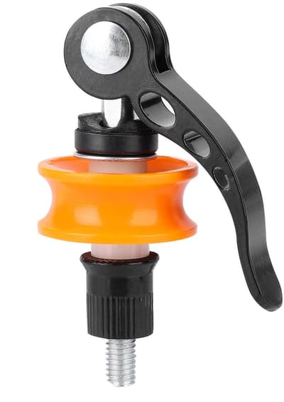 Dailygoods- Fietsketting Beschermerkap Lichtgewicht - Onderhoudsuitrusting - Eenvoudig te installeren - Duurzaam Nylon - Geschikt voor de meeste fietsen - Compact formaat 8x4x2,5 cm - Fietskettingbeschermer