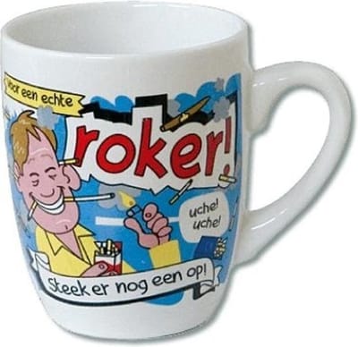 Mok - Cartoon Mok - Voor een echte Roker - In cadeauverpakking met gekleurd lint