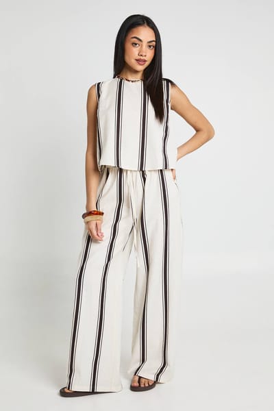 boohoo Dames Gestreepte Linnen-look Boxy Top & Wijde Broek Coordinaten Set | Ecru | Maat: 6