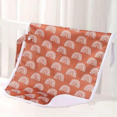 Baby Verschoonmatje voor Onderweg – Roestbruin Rainbow – Waterproof, Opvouwbaar en Hygiënisch – Luiertas Accessoire 60x36 cm