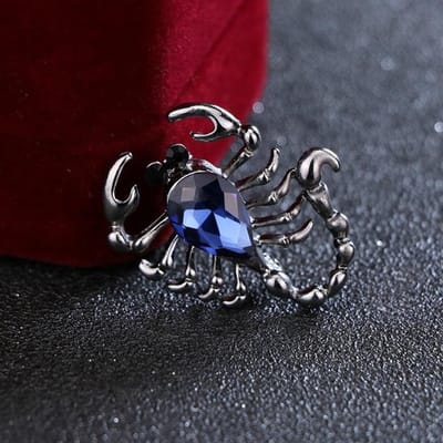 Mode Nieuwe Koreaanse Kristal Schorpioen Insect Metalen Broche Pin Voor Mannen Badge Revers Shirt Pak Kraag Pins Sieraden Accessoires