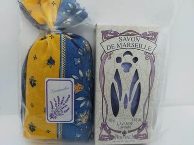 Geurzakje lavendel met Marseille lavendel krekel zeep 100gr Franse handzeep - Marseillezeep Geurzakje voor kledingkast