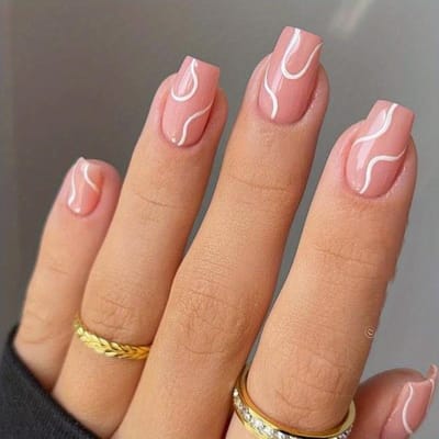 24 Stuks Vierkante Lijn Press-on Nagels met Gelei Lijm en 1 Applicator Stick brown