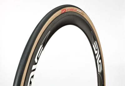 Donnelly Strada LGG 700 x 25