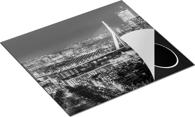 Chefcare Inductie Beschermer Rotterdamse Skyline met de Erasmusbrug - Zwart Wit - 60x50 cm - Afdekplaat Inductie - Kookplaat Beschermer - Inductie Mat