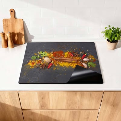 KitchenArt - Spice Explosion - Inductie Beschermer - 83x51.5 cm - Kookplaat Beschermer - Luxe Afdekplaat Inductieplaat - Anti-slip & Oprolbaar - Beschermmat Inductiekookplaat