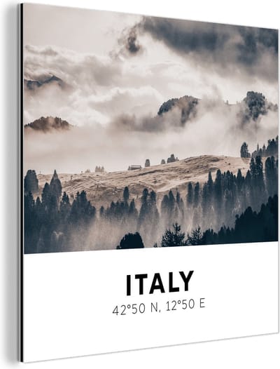 Wanddecoratie Metaal - Aluminium Schilderij Industrieel - Italië - Mist - Landschap - 90x90 cm - Dibond - Foto op aluminium - Industriële muurdecoratie - Voor de woonkamer/slaapkamer