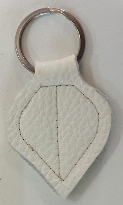 Toetie & Zo Handgemaakte Leren Sleutelhanger Blad Wit - Sleutelhouder - Leder