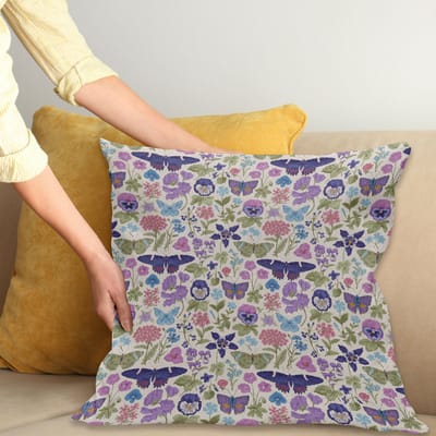 ABAKUHAUS Kussenhoes – Bloemenprint – Bleek tan en meerkleurig – 50x50 cm – Met rits