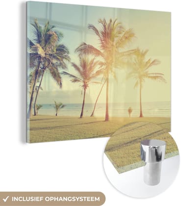 MuchoWow® Glasschilderij 40x30 cm - Schilderij acrylglas - Zee - Palmboom - Zomer - Zon - Strand - Foto op glas - Schilderijen