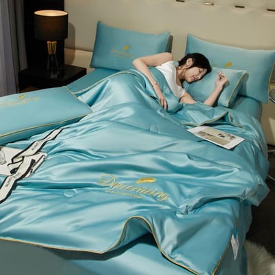 Couette d'été fraîche respirante Quilts Queen Couverture rafraîchissante pour climatisation Couvre-lits pour lit double Literie Only one pillowcase blue