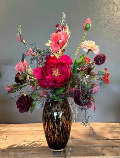 Zijden Bloemen Boeket - Kunstbloemen Set - Interieur Decoratie - Trendy Cheetah Vaas - 65cm Hoog - Rood