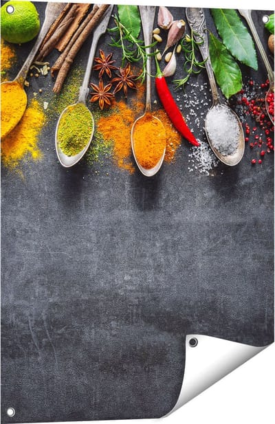 Gards Tuinposter Kruiden en Specerijen op een Zwarte Plaat - 60x80 cm - Tuindoek - Tuindecoratie - Wanddecoratie buiten - Tuinschilderij