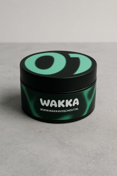 WAKKA 0.1 Pomade – Sterke Hold & Glans – 100 ml – Waterbasis – Voor klassieke kapsels – Makkelijk
