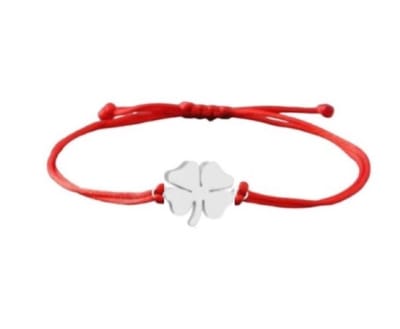 Geluksarmband - geluksbrenger - klavertje vier armband - rood touw zilverkleurig 1 stuks