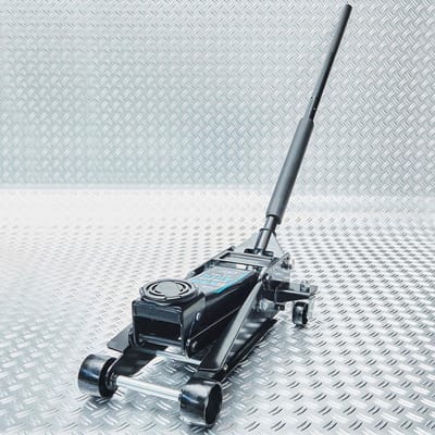 Datona® Hydraulische autokrik - 2,5 ton + Verrijdbare garage ligkar extra lang - Zwart