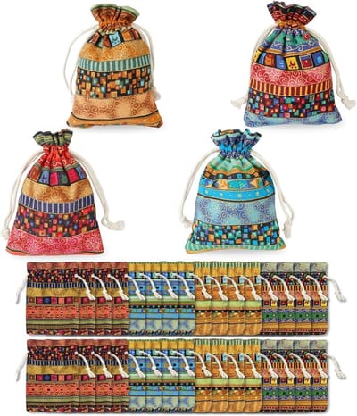 32x Kleine Jute Zakjes met Trekkoord 10x14 cm - Herbruikbare Stoffen Zakjes met Etnische Print voor Cadeaus en Feestdecoratie