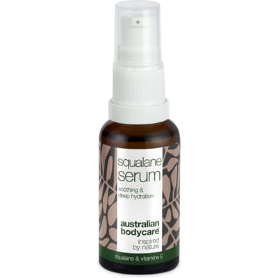 Hydraterend gezichtsserum met Squalane & Vitamine E — Squalane & Vitamine E voeden en hydrateren de droge huid. Lichtgewicht serum dat snel intrekt en de huid zacht en soepel maakt.