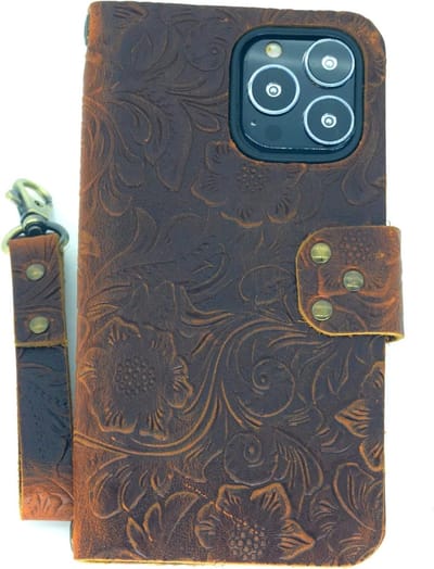 Handgemaakte Echt Leren Wallet Case voor iPhone 14 Pro Max - Flip Cover met Polsband in Bruin, Duurzaam en Stijlvol
