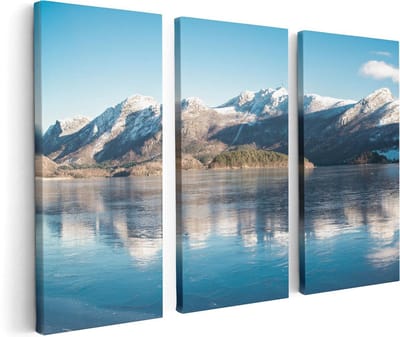 Artaza Canvas Schilderij Drieluik Meer Bij Het Bergen Landschap In Noorwegen - 120x80 cm - Wanddecoratie Woonkamer - Schilderijen - Muurdecoratie