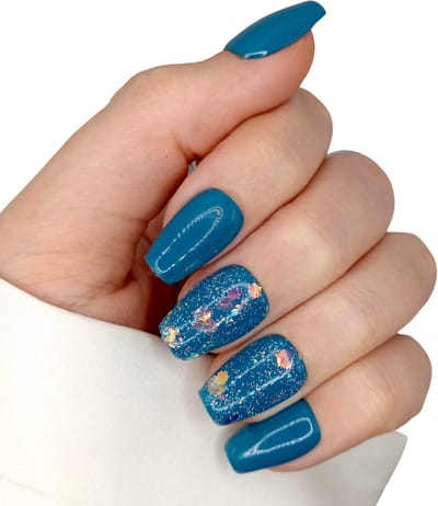SD Press on Nails - B-82 - Plaknagels - Gelnagels - Handgemaakt - 20 stuks - Blauw - Glitter - Kort Coffin - Korte Nagels - Accessoires - Nagelstudio - Nail Art - Nagellijm - Gellak - Nageltips - Nails at Home - Nagels - Nepnagels