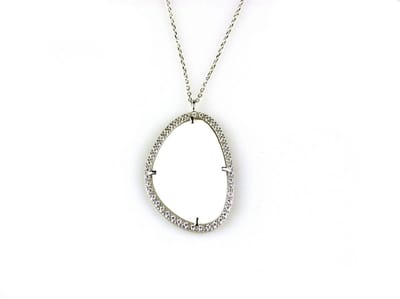 model Druppel gezet ketting in zilver met hanger gezet met witte steen en cubic zirconia
