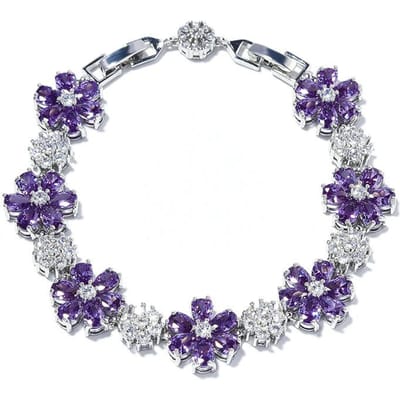 Meisjes hebben het geld om uit te geven Luxe Zirkonia Armbanden, en Dames High End Mode Armbanden met Smaragden zijn Onuitwisbaar. gray
