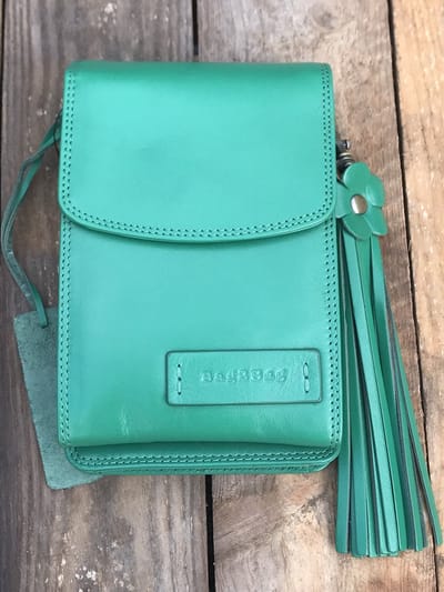 Bag2Bag Leren Schoudertasje /Heuptasje / Portemonnee Yuka Green