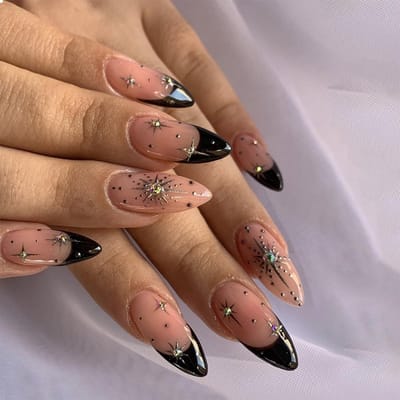 Dailygoods- Press-on Nagels 24 Stuks - Franse Tips - Amandelvorm - Acryl - Glanzend - Natuurlijke Lijm - Inclusief Nagelvijl - Kunstnagels
