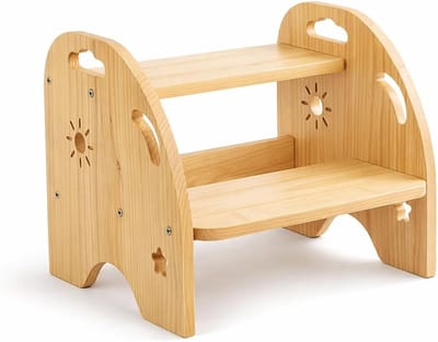 Stabiele houten opstapkruk voor kinderen met antislip treden en handvat, ideaal voor badkamer en keuken, veilig en belastbaar tot 200 kg