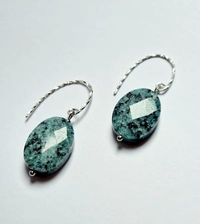 Oorhangers met natuursteen - 925 sterling zilver - Blauwe Jaspis - (half)edelsteen - Damesoorbellen met blauwe steen -