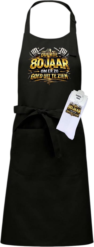 Keukenschort en sokken met tekst - Giftset - Goud het duurde 80 jaar - Moederdag - Vaderdag - Zwart - Verstelbaar - Cadeau idee - Verjaardag - Cadeau dames en heren - Liefste Opa en Oma cadeau - Kerst cadeau - Grappig cadeau - Onesize