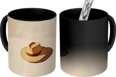 Magische Mok - Foto op Warmte Mokken - Koffiemok - Hoed - Minimalistisch - Schaduw - Beige - Magic Mok - Beker - 350 ML - Theemok