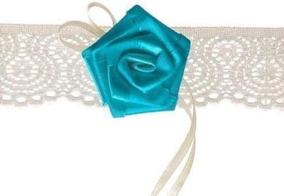 Bruiloft Kousenband - Bruids Kousenband - Bruiloft Accessoire - Met Blauwe Roos - 10.8 x 10.01 cm - Wit