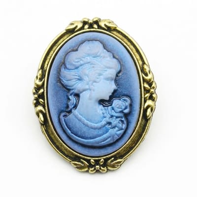 Blauw ovale camee broche met profiel – broche dames – decoratieve speld met klassieke cameo uitstraling, goudkleurige rand en reliëf portret ontwerp