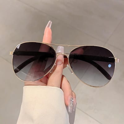 Klassieke Piloot Zonnebril Bril Dames Voor Mannen Mannelijk Klassiek Zonneklepbril Luxe Designer Stijl Stijl Punk Populair Duurzaam Metaal Metaal Rijden