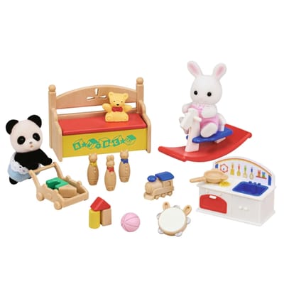 Sylvanian Families 5709 Baby'sspeelkamerBabyPanda&sneeuwwitkonijn- poppenhuisinrichting