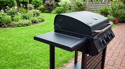 Gasbarbecue Grillwagen 3 Branders – RVS BBQ met Thermometer – Compacte Balkon & Camping Gasbarbecue – Roestvrijstalen Grillrooster – Zijtafels & Warmhoudrooster – Buiten BBQ – Zwart – House&Garden