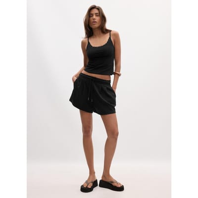 Stradivarius Shorts met bandplooien en zachte touch  Zwart XS